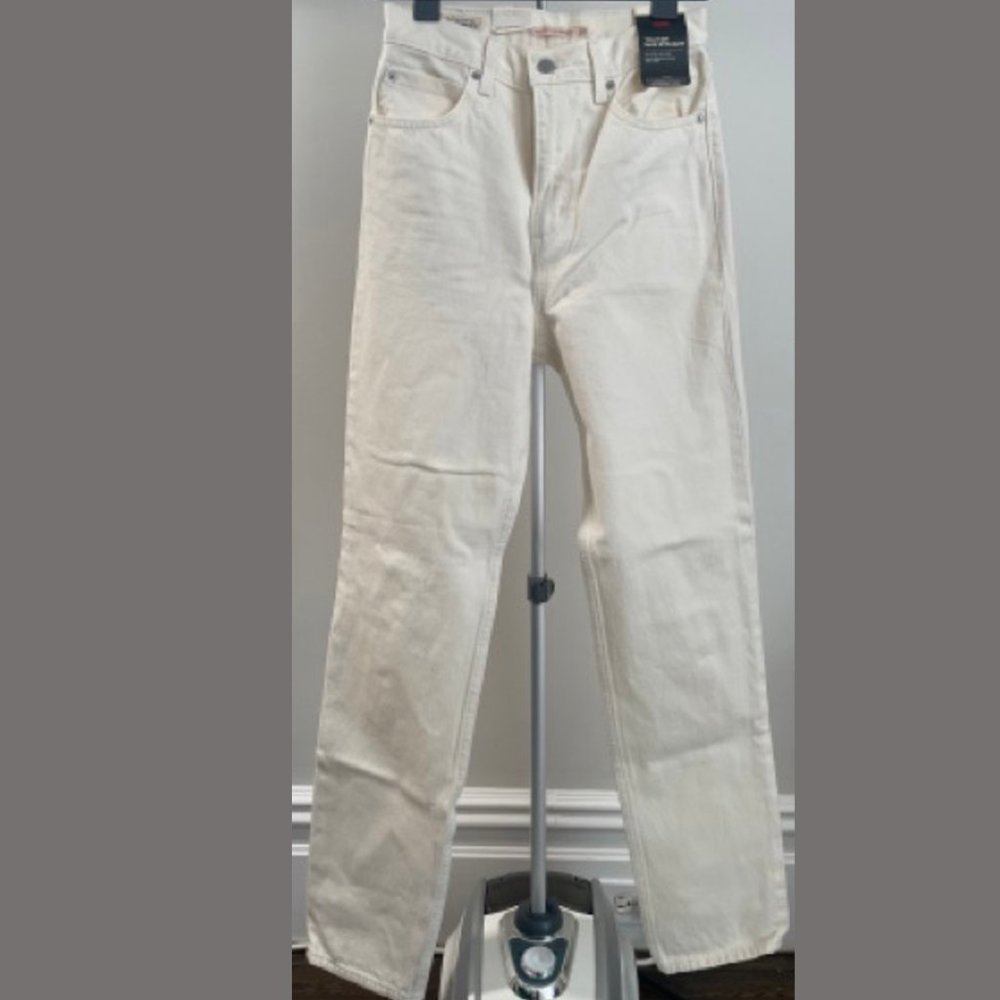 Levi's Cream Pants